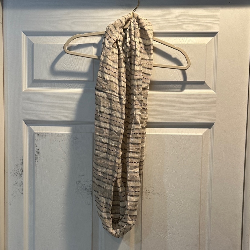 NWT! J Jill Linen Blend Lightweight Infinity Circle Scarf Stripe